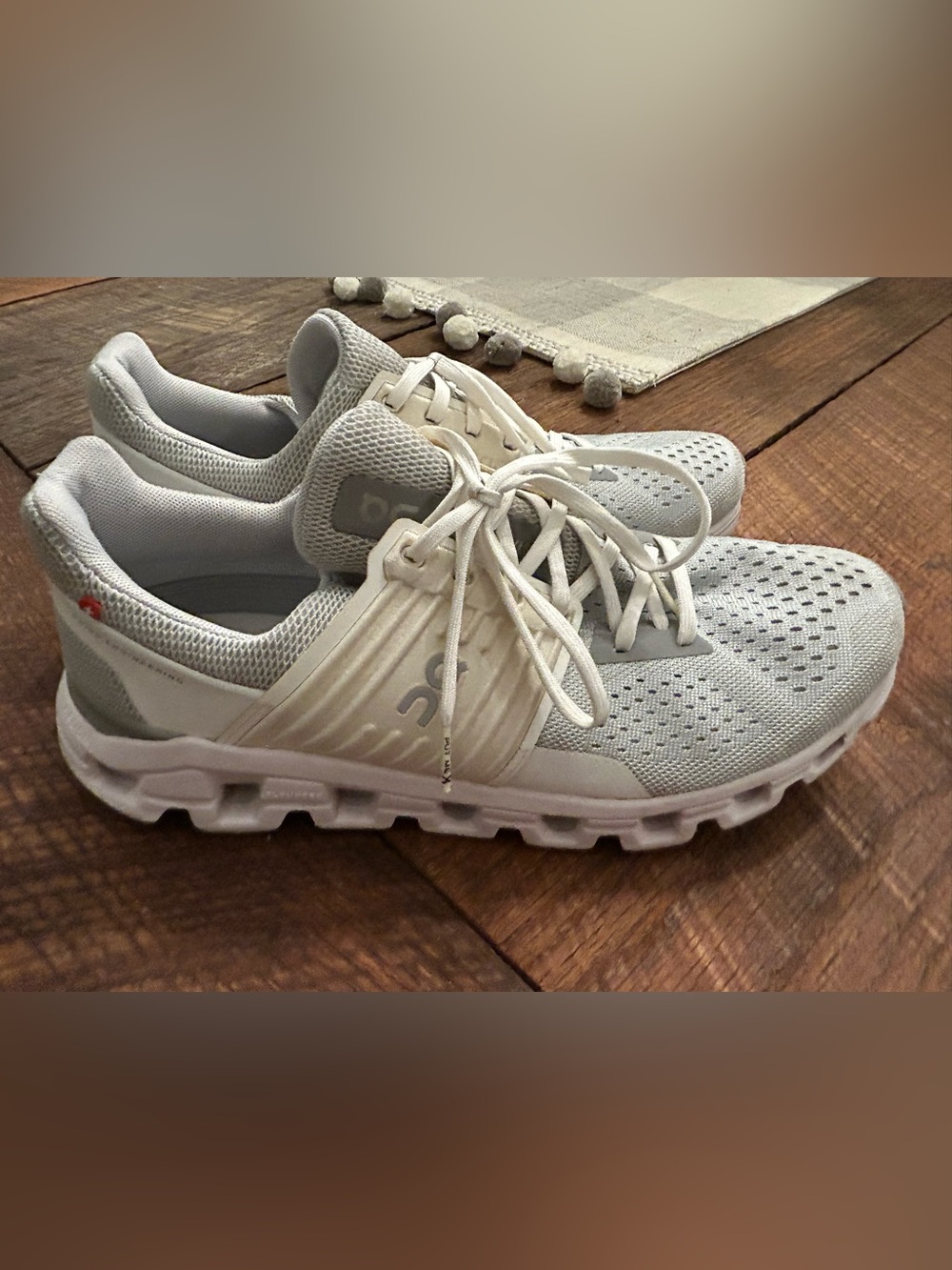On Womens Cloudswift Glacier Gray White Athletic Running Shoes Sneakers Size 10